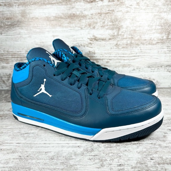 Jordan’s Post-game shoes size 13 - Picture 1 of 8